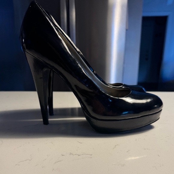 G by GUESS Women's Black 5 inch High Heels size 10M - Picture 7 of 13